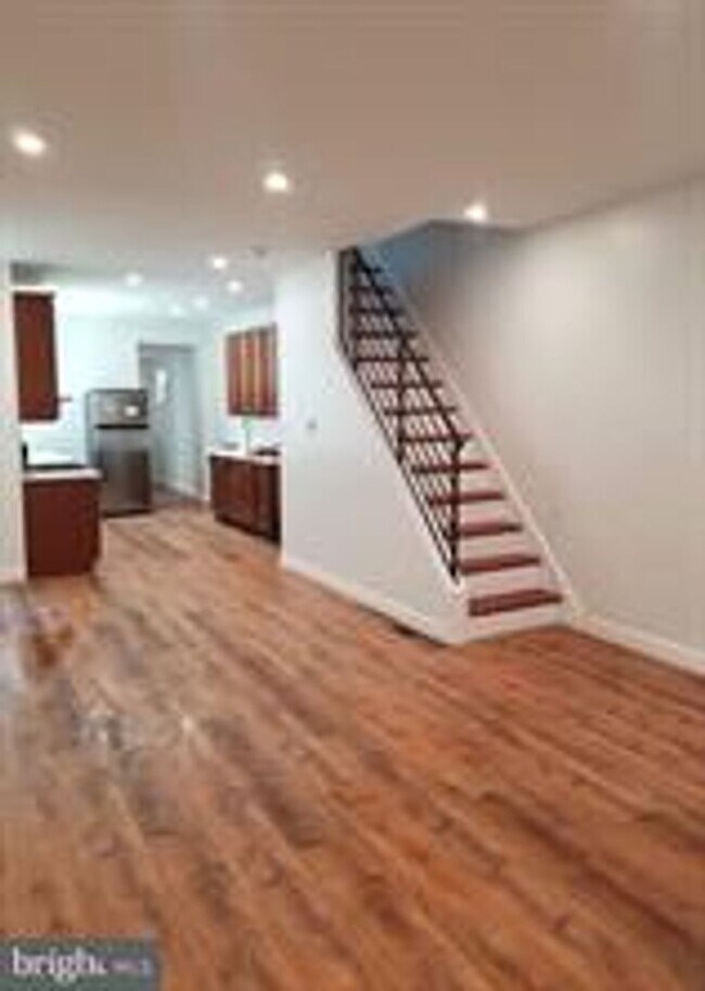 Foto del edificio - 3739 Midvale Ave