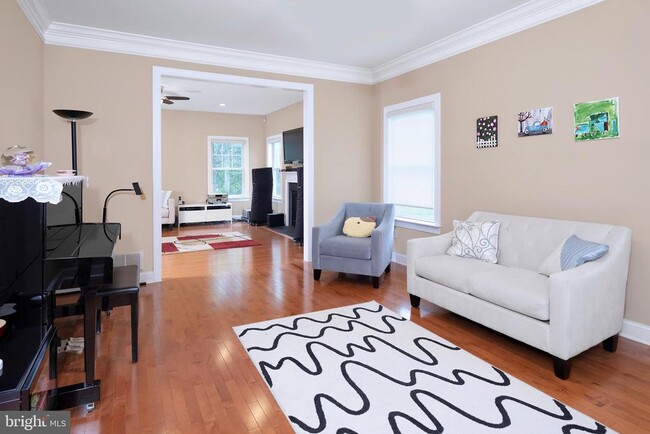 Building Photo - 22 Liam Pl