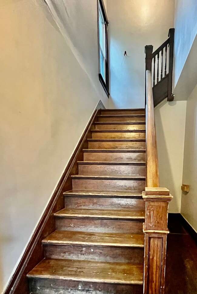 Building Photo - 2016 Wabash St