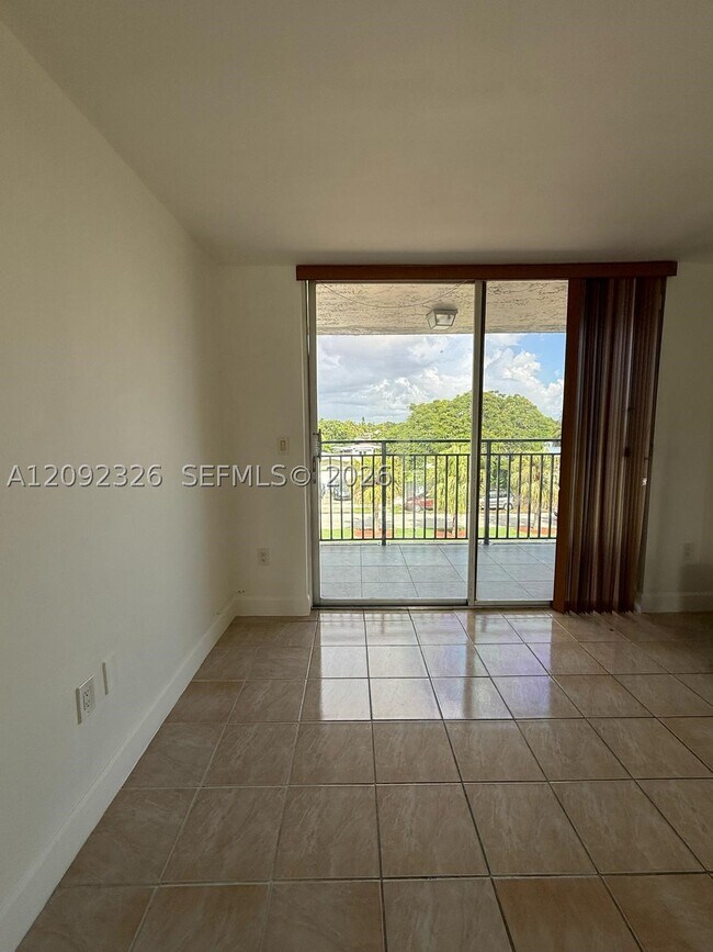 Foto del edificio - 14180 SW 84th St