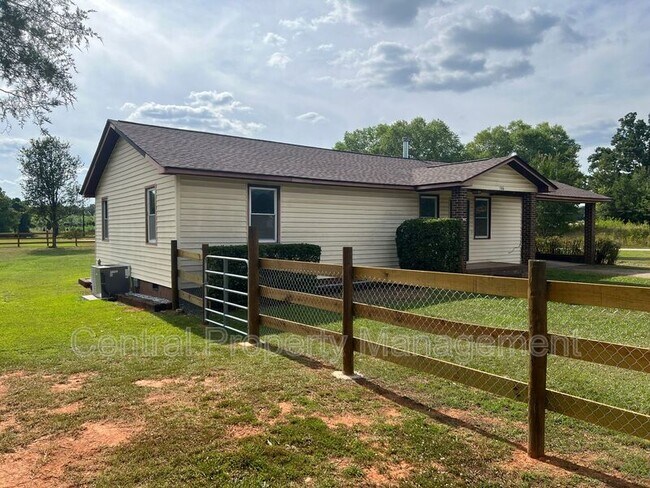 Building Photo - 506 Duncan Reidville Rd