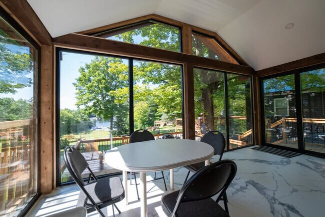 Photo du bâtiment - 2689 Muskoka District Road 118 West