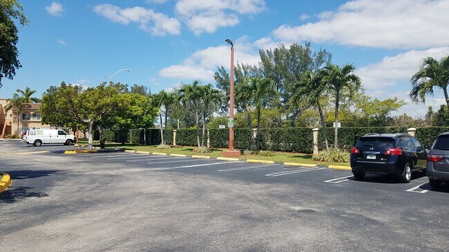 Building Photo - 1139 NW 124th Ct