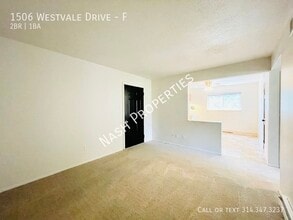 Building Photo - 1506 Westvale Dr