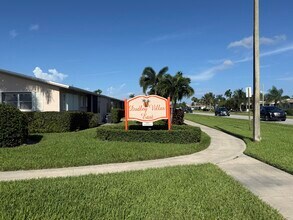 Building Photo - 2676 Dudley Dr E