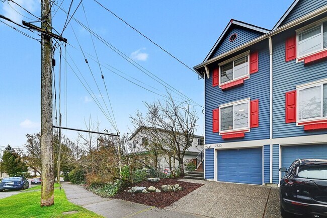 Building Photo - 3bd/3ba Seattle Home