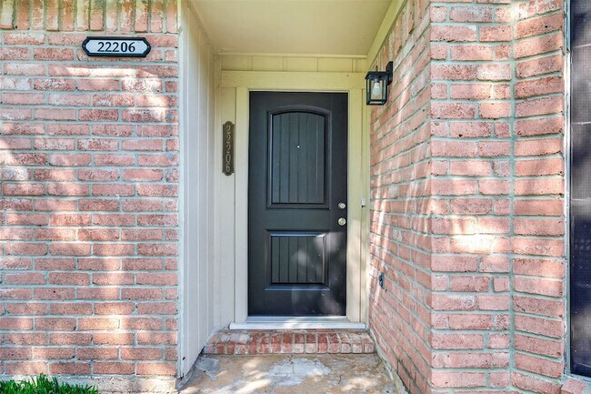 Building Photo - 22206 Red River Dr