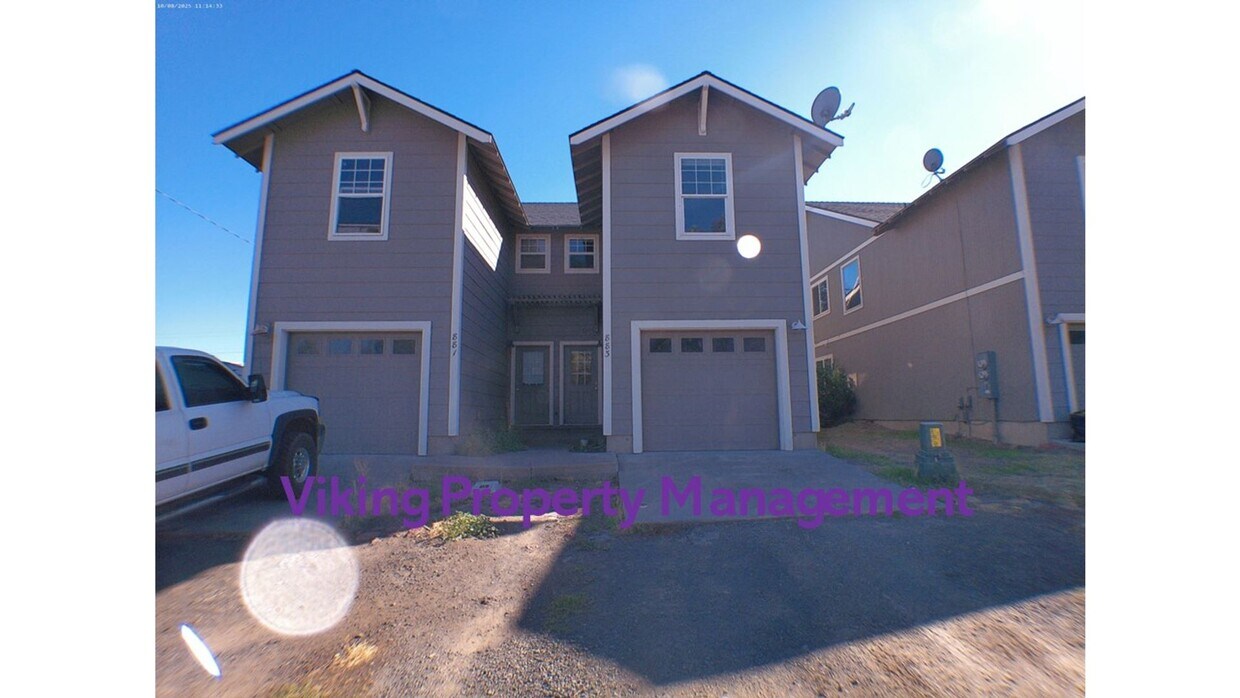 Primary Photo - 881-883 SW 2nd St