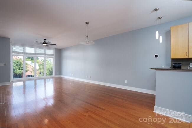 Foto del edificio - 1947 Abbott St