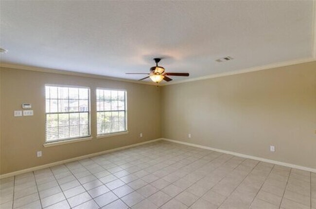 Fotografía del edificio - 521 E House St