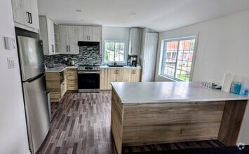 Building Photo - 449 Rue Cherrier