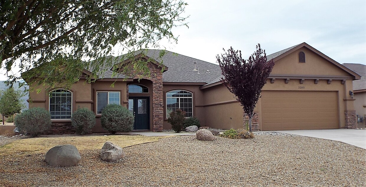 Primary Photo - Large family home in the Silverado Subdivi...