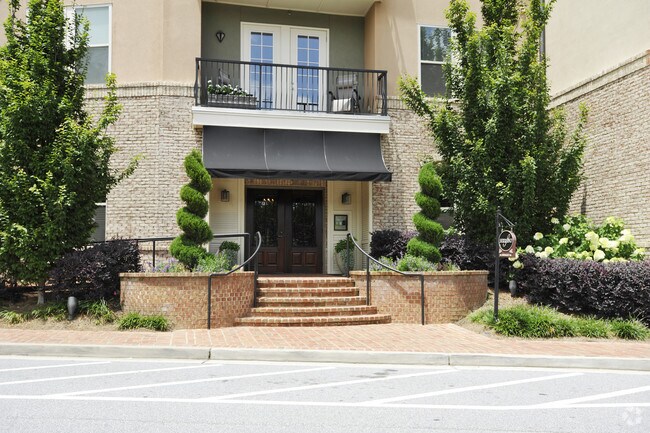 Serrano Apartments Sandy Springs, GA