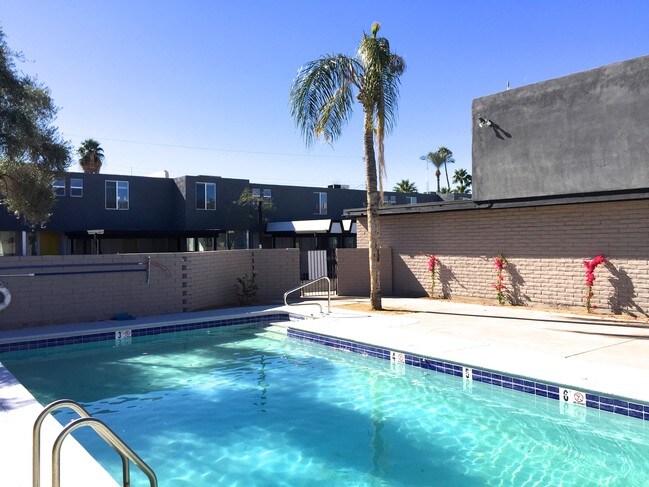 3021 N 39th St, Phoenix, AZ 85018 - 39 Townhomes