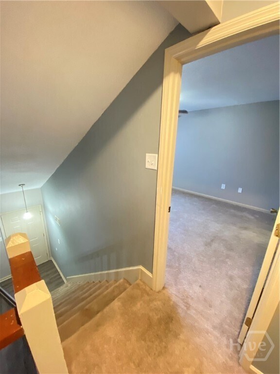 Building Photo - 163 Holland Park Cir