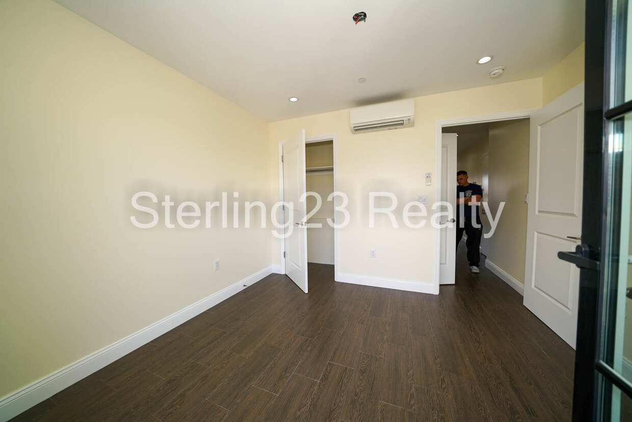 Building Photo - 2534 31st St