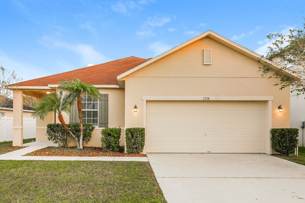 Foto principal - 3210 Ogden Dr