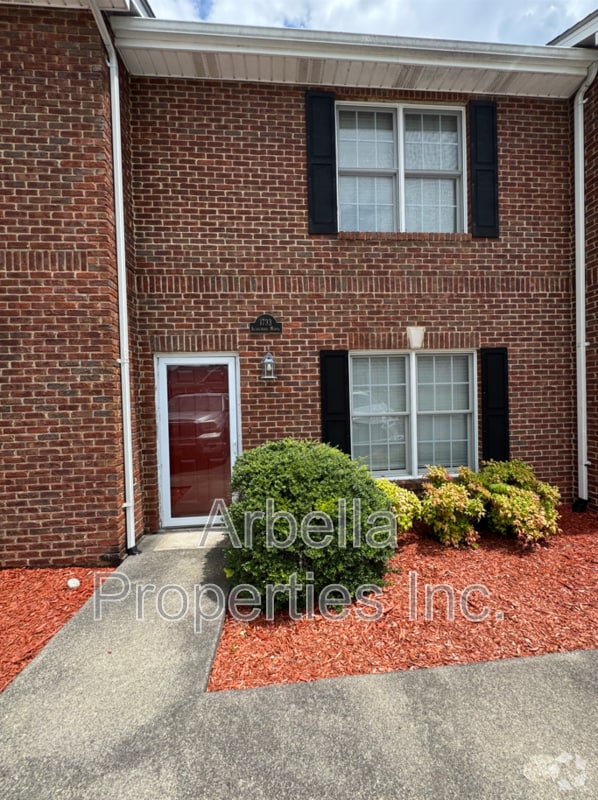 Building Photo - 1733 Blakewood Ct