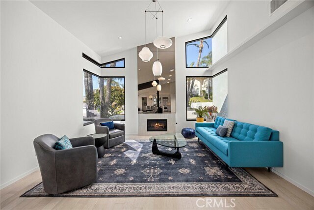 Building Photo - 275 S Owens Dr