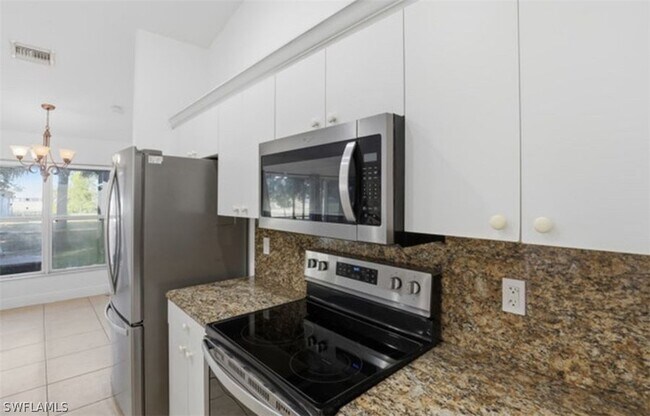 Foto del edificio - 2354 NW 36th Pl