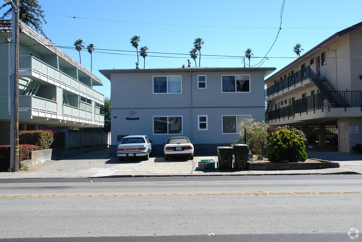 Primary Photo - 31 N El Camino Real