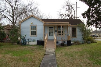 Building Photo - 7304 Kinney St