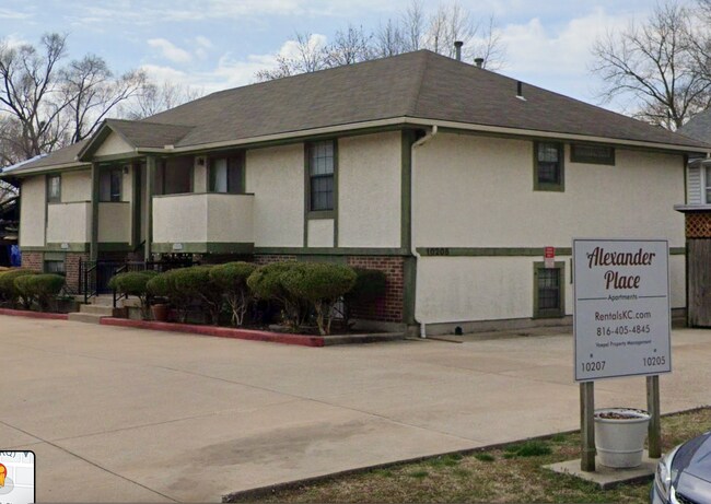 Building Photo - 10205 E 63rd Ter