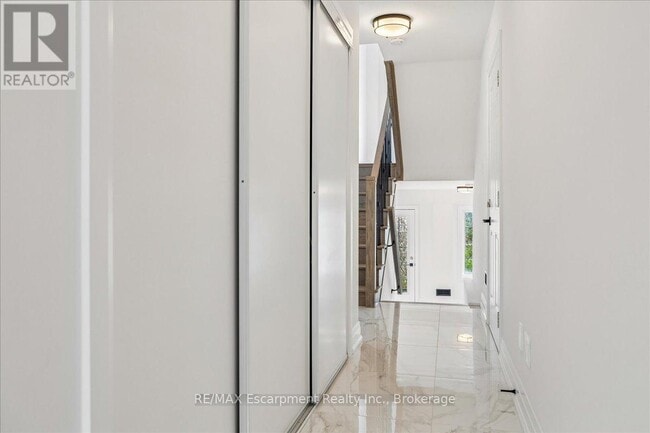 Building Photo - 2171 Fiddlers Way