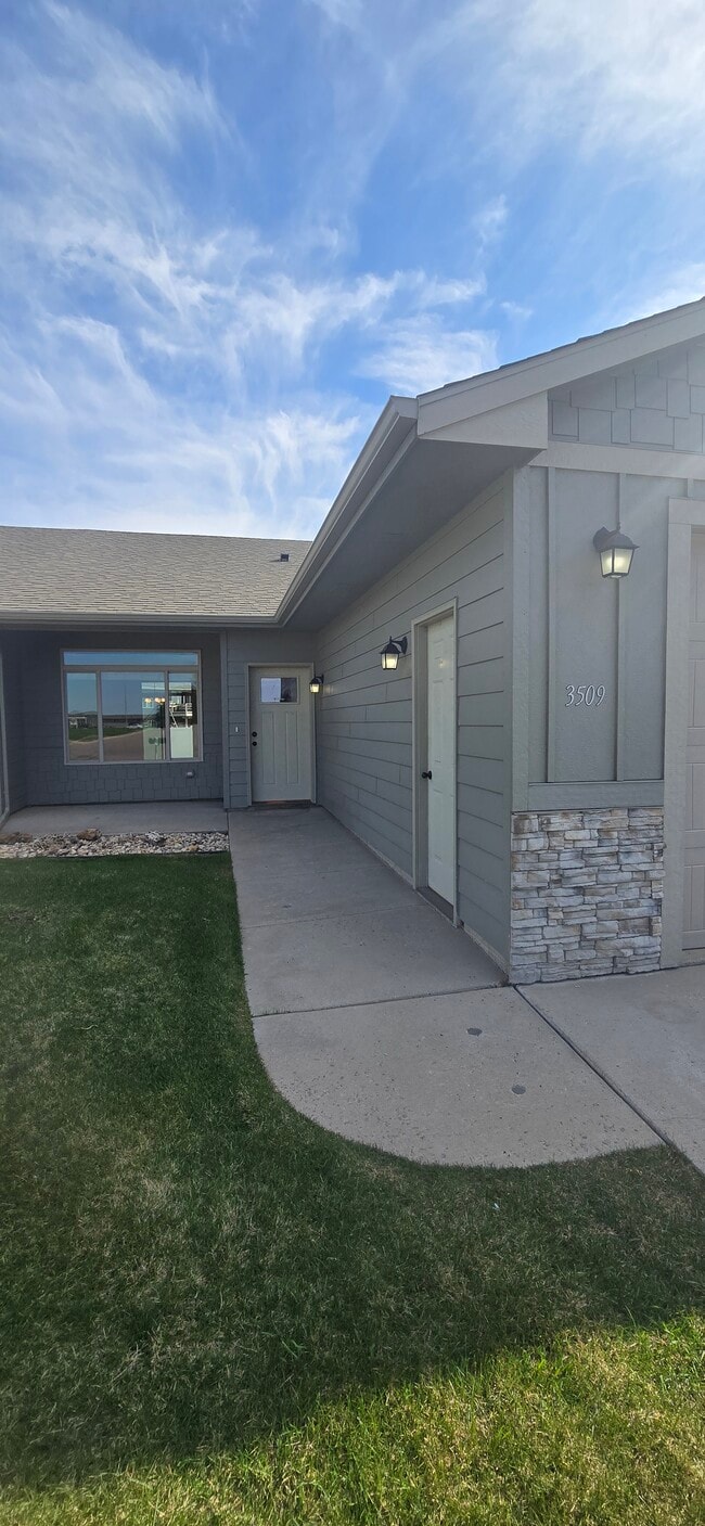 Patio, Entryway Detail. - 3511 E Bison Trl