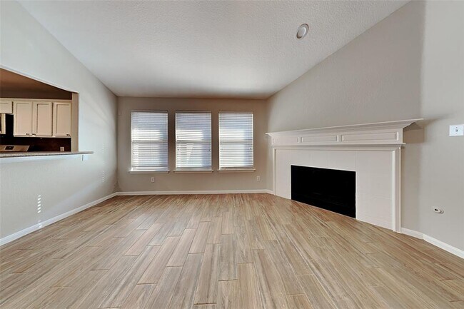 Foto del edificio - 2105 Ripple Bend Ln