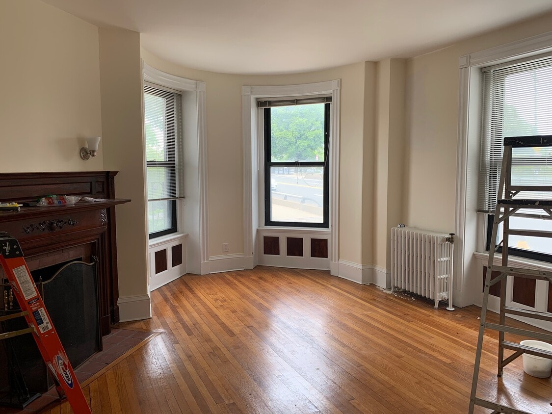 Primary Photo - 504 Beacon St