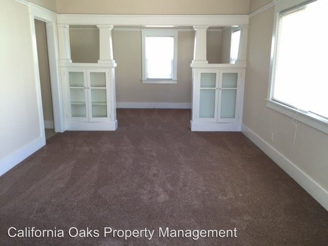 Building Photo - 1254-1268 E Santa Clara St