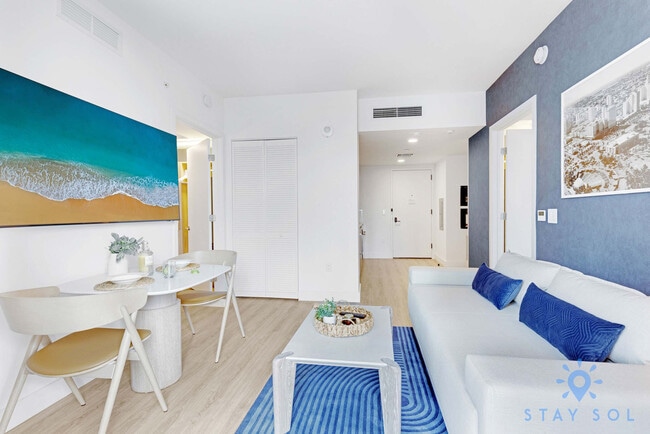 Foto del edificio - 601 NE 1st Ave