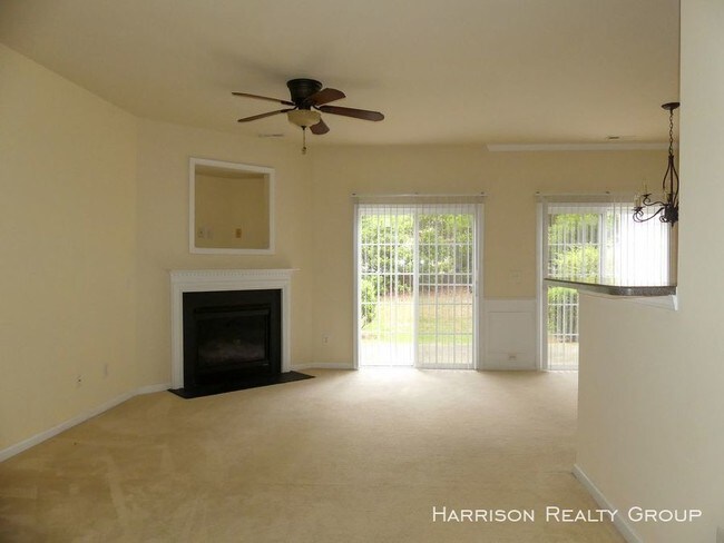 Foto del edificio - 3br/2.5ba townhome in great Cary location