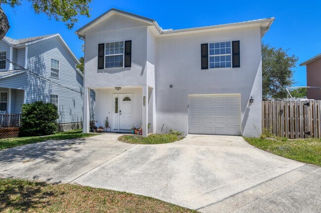 Building Photo - 3410 A1A S