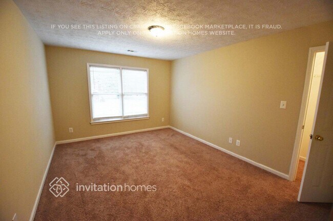 Foto del edificio - 208 Ivy Creek Dr