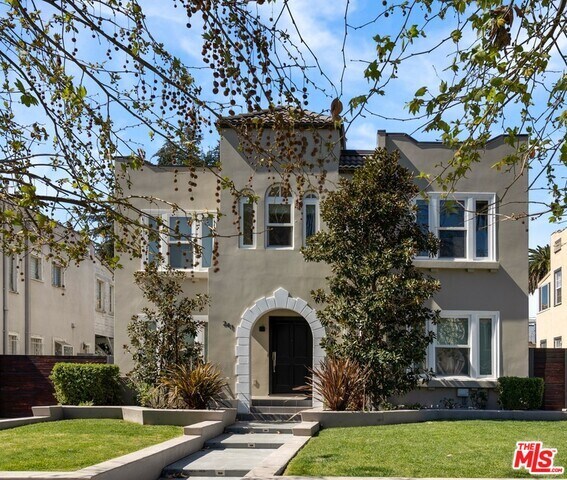 Primary Photo - 245 N Irving Blvd