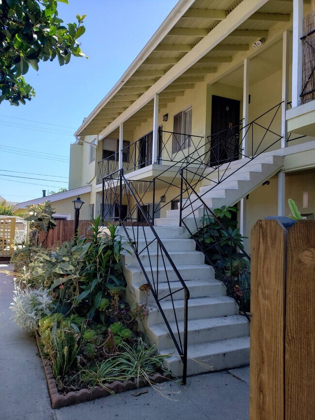 Foto del edificio - 3694 Redondo Beach Blvd