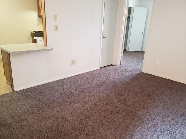 Foto del edificio - 830 N Lancaster Ave