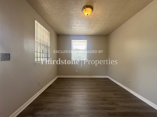 Building Photo - 7334 Linda Dr