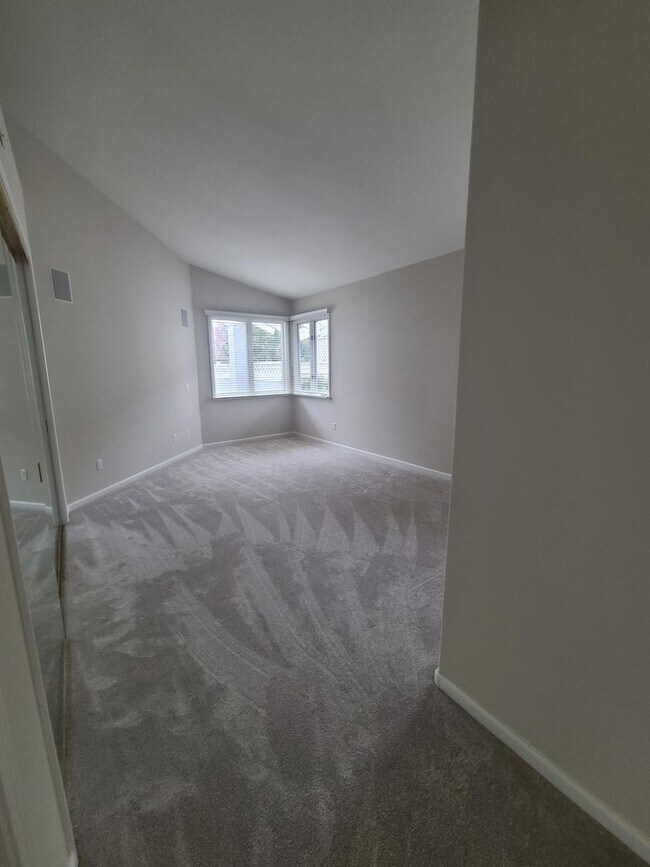 Foto del edificio - Beautiful 3 Bedroom Home Located in Desira...