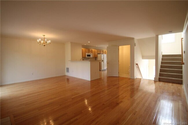 Foto del edificio - 1407 Larson Dr