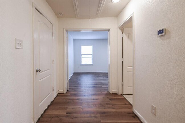 Foto del edificio - 4218 Kendall Rock Ln