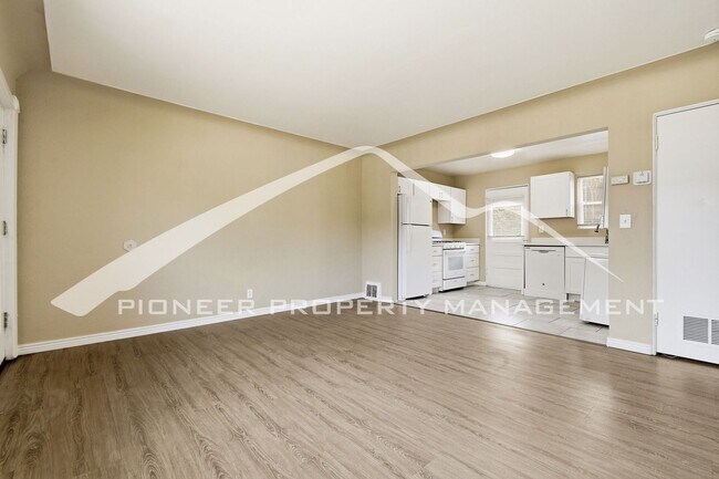 Foto del edificio - Charming Duplex with Washer/Dryer and Garage