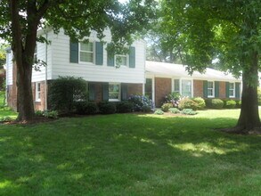 Building Photo - 329 Nantucket Dr