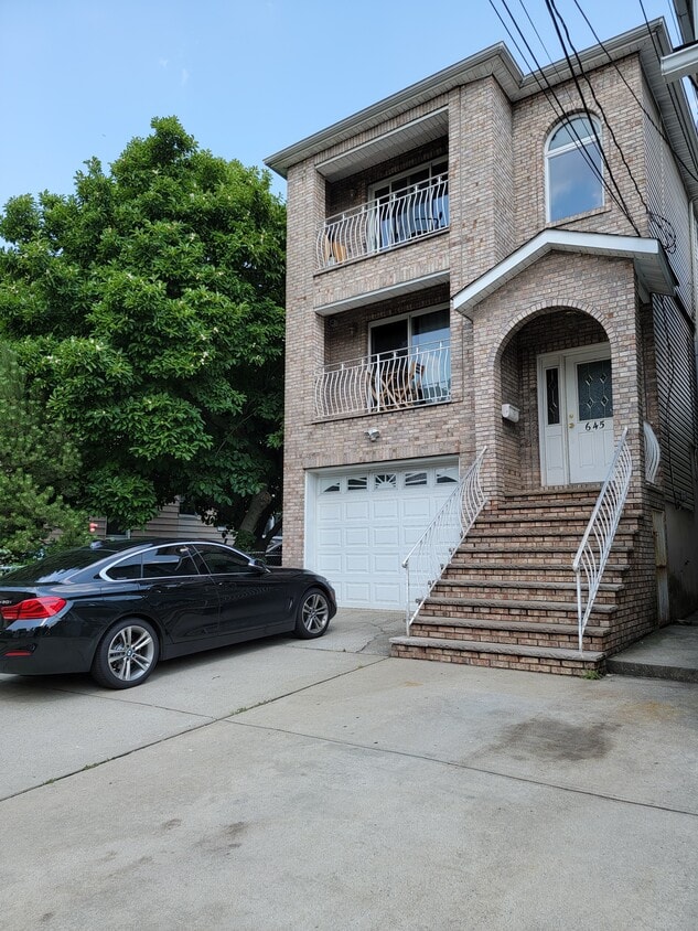 645 Jackson Ave Unit 1, Elizabeth, NJ 07201 Apartments in Elizabeth