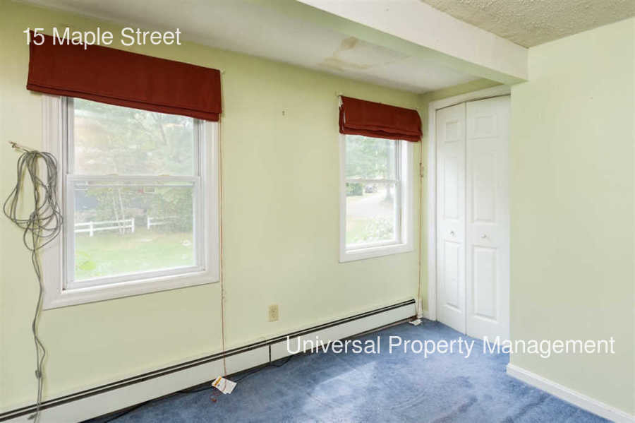Primary Photo - 15 Maple St