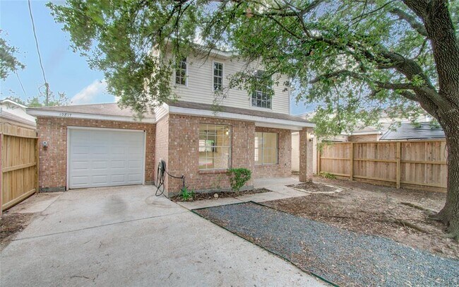 Foto del edificio - 10817 Normeadow Ln