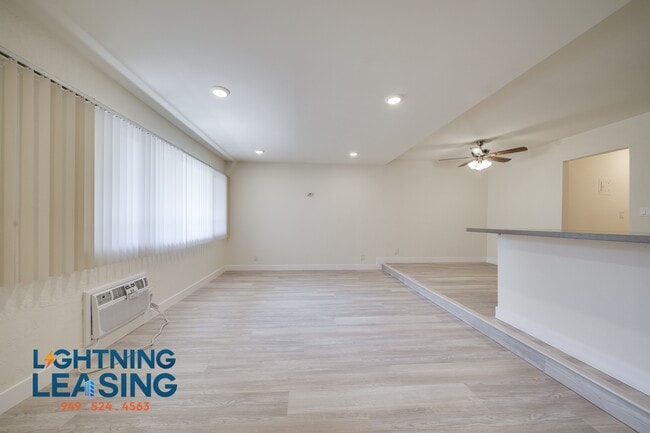 Building Photo - 6736 Independence Ave