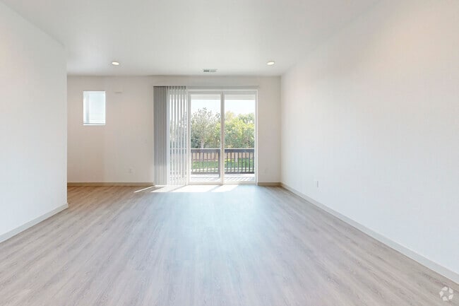 3 habitaciones, 2,5 baños - 175 m² - Sala de estar - Landings at Gateway